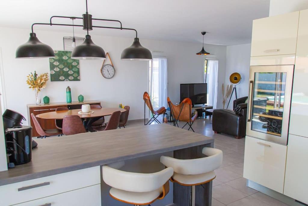 Villa Avec Piscine Chauffee Trois Chambres Saint-Sulpice-de-Royan Buitenkant foto