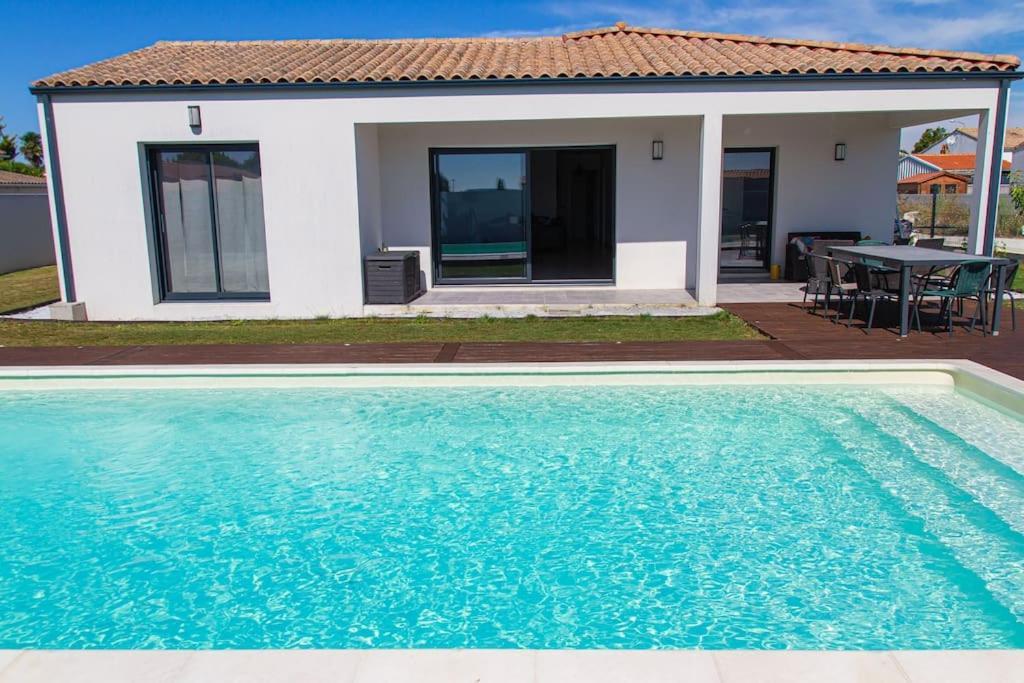 Villa Avec Piscine Chauffee Trois Chambres Saint-Sulpice-de-Royan Buitenkant foto